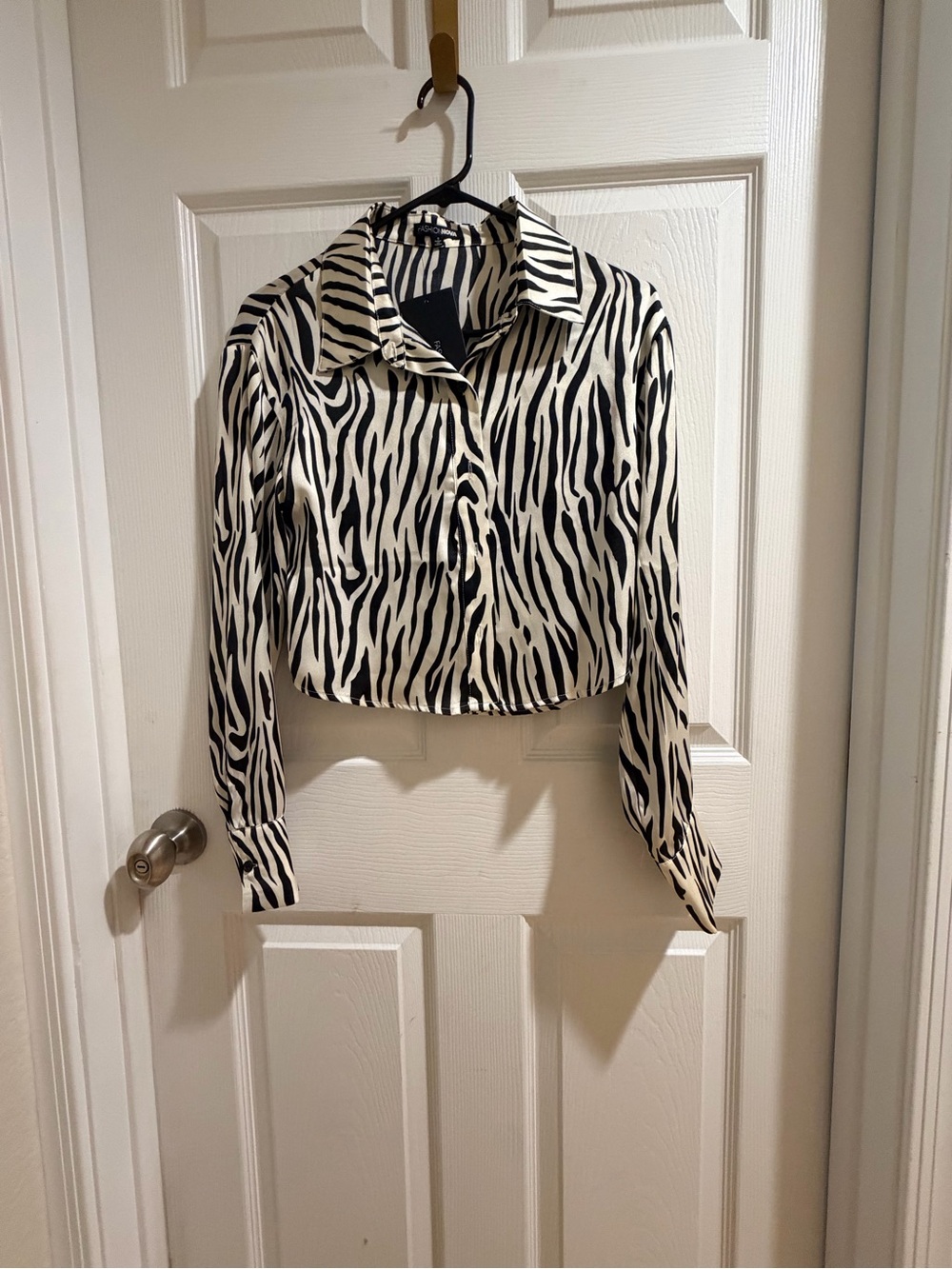 Fashion Nova Black and White Zebra Crop Button-Down Shirt